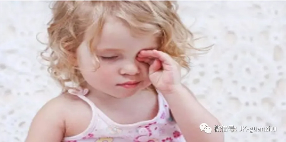 小孩频繁眨眼是什么原因？